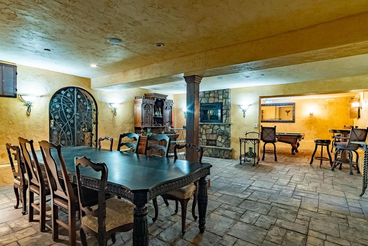 Chateau Coralini Salinas Bagian luar foto