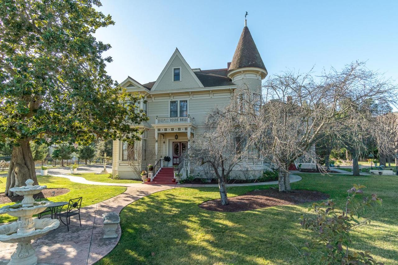 Chateau Coralini Salinas Bagian luar foto