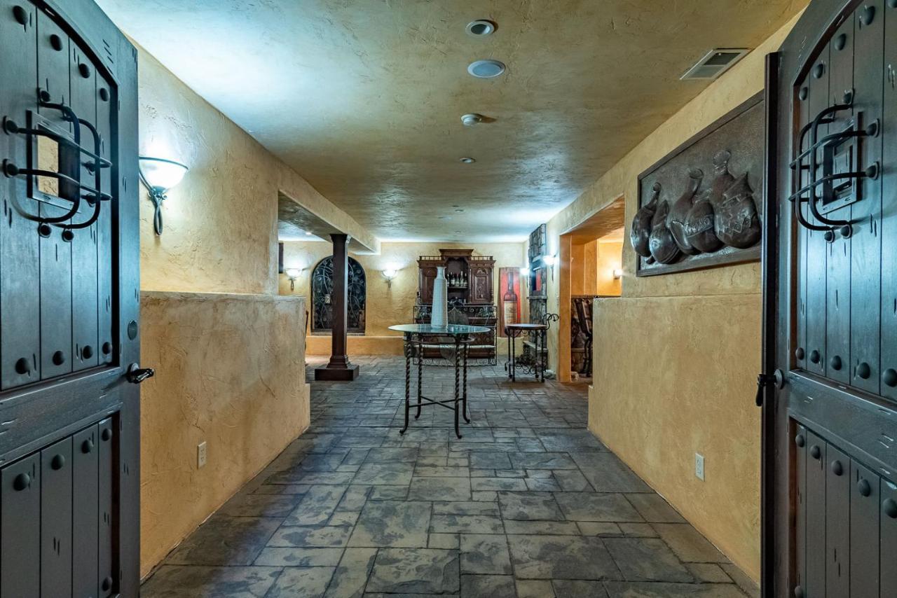 Chateau Coralini Salinas Bagian luar foto